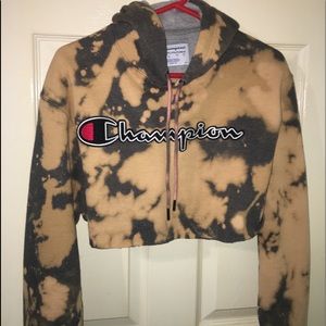 Bleach print crop champion hoodie